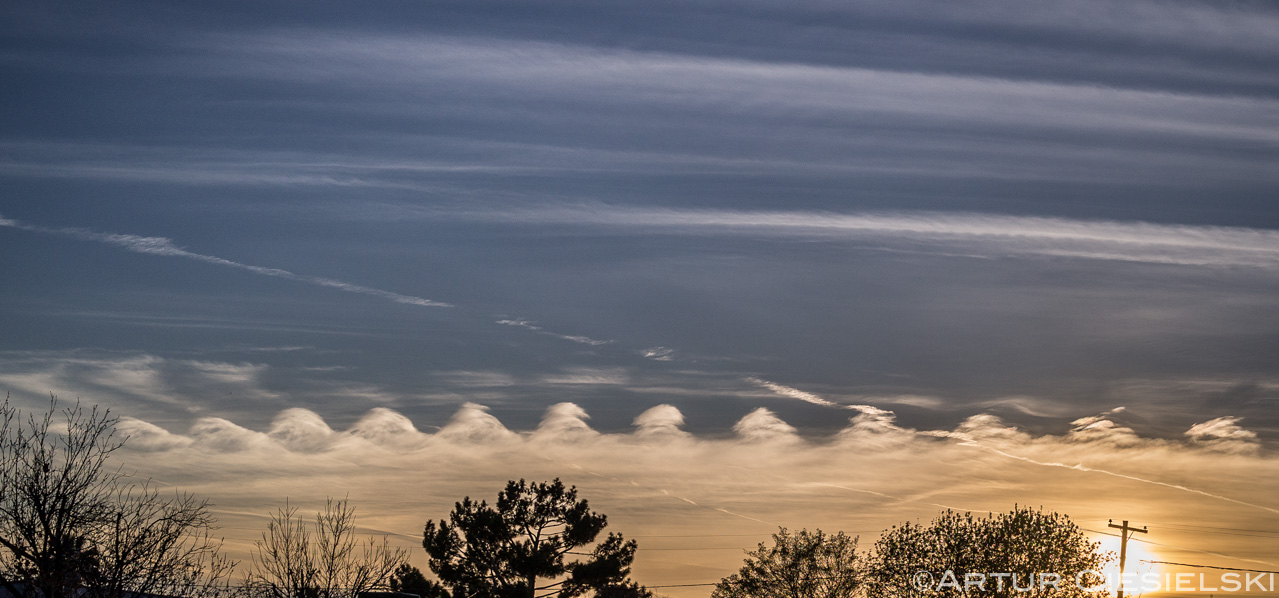 The Kelvin-Helmholtz Wave Cloud